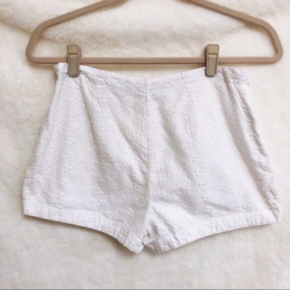 Forever 21 White Embroidered Patterned Shorts - Picture 8 of 8